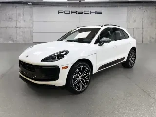 2026 Porsche Macan T - Image 5 of 31
