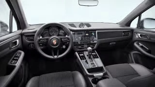 2026 Porsche Macan - Image 25 of 30