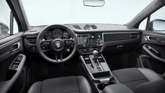 2026 Porsche Macan - Image 30 of 30