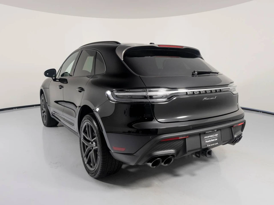 2026 Porsche Macan T - Image 3 of 5