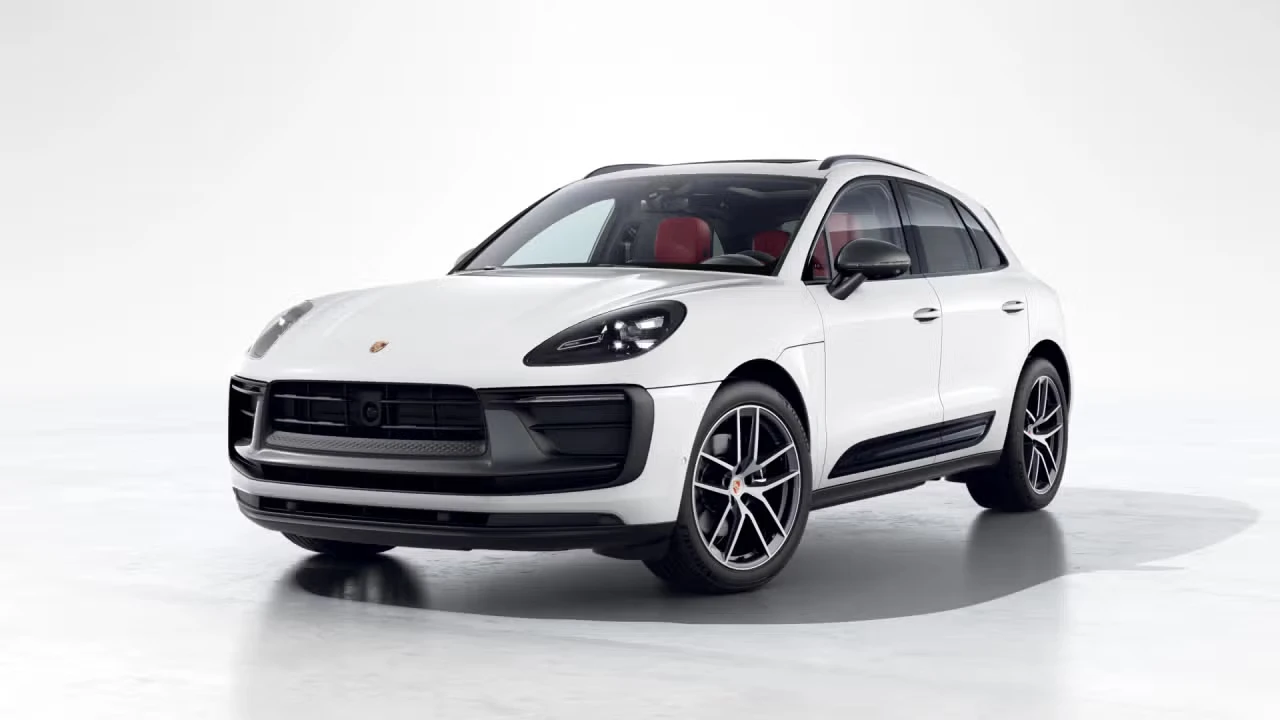 2026 Porsche Macan T - Image 4 of 31