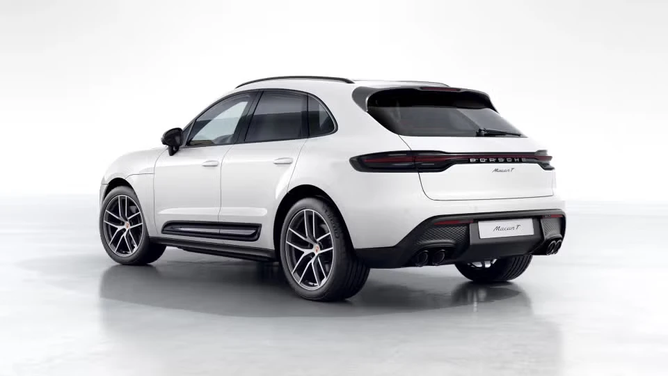 2026 Porsche Macan T - Image 19 of 31