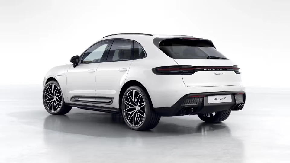 2026 Porsche Macan T - Image 19 of 31