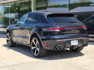 2026 Porsche Macan T - Image 17 of 31