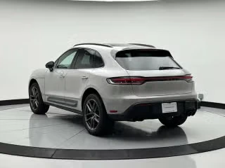 2026 Porsche Macan T - Image 17 of 31