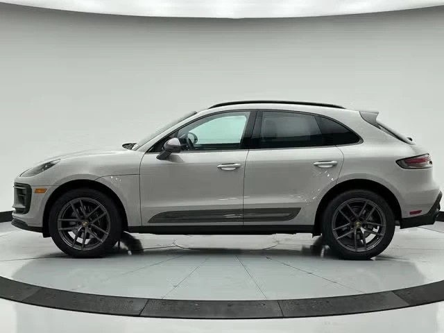 2026 Porsche Macan T - Image 10 of 31