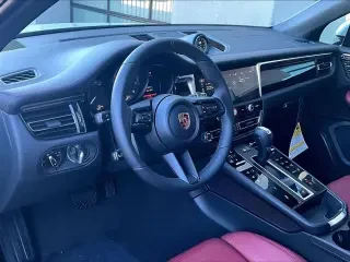 2026 Porsche Macan T - Image 29 of 31