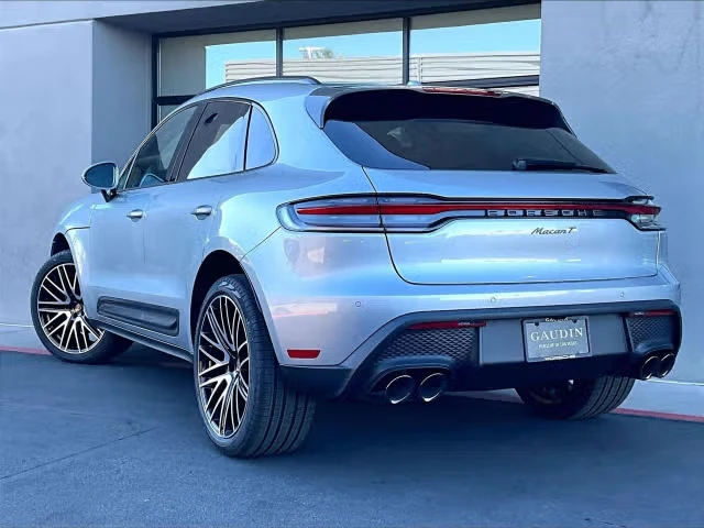 2026 Porsche Macan T - Image 18 of 31
