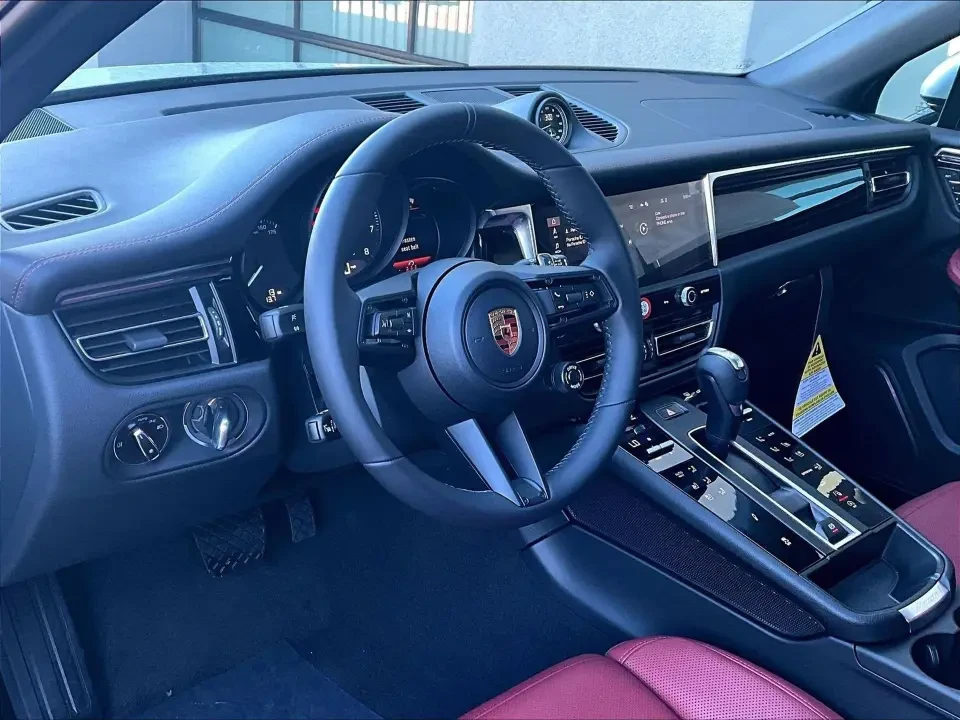 2026 Porsche Macan T - Image 31 of 31