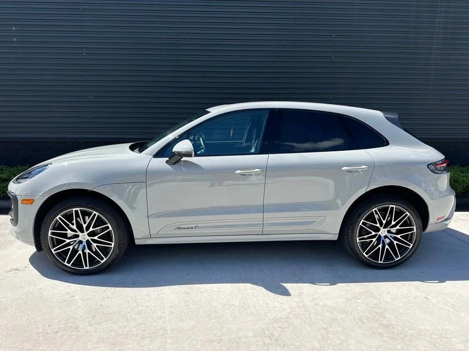 2026 Porsche Macan T - Image 2 of 5
