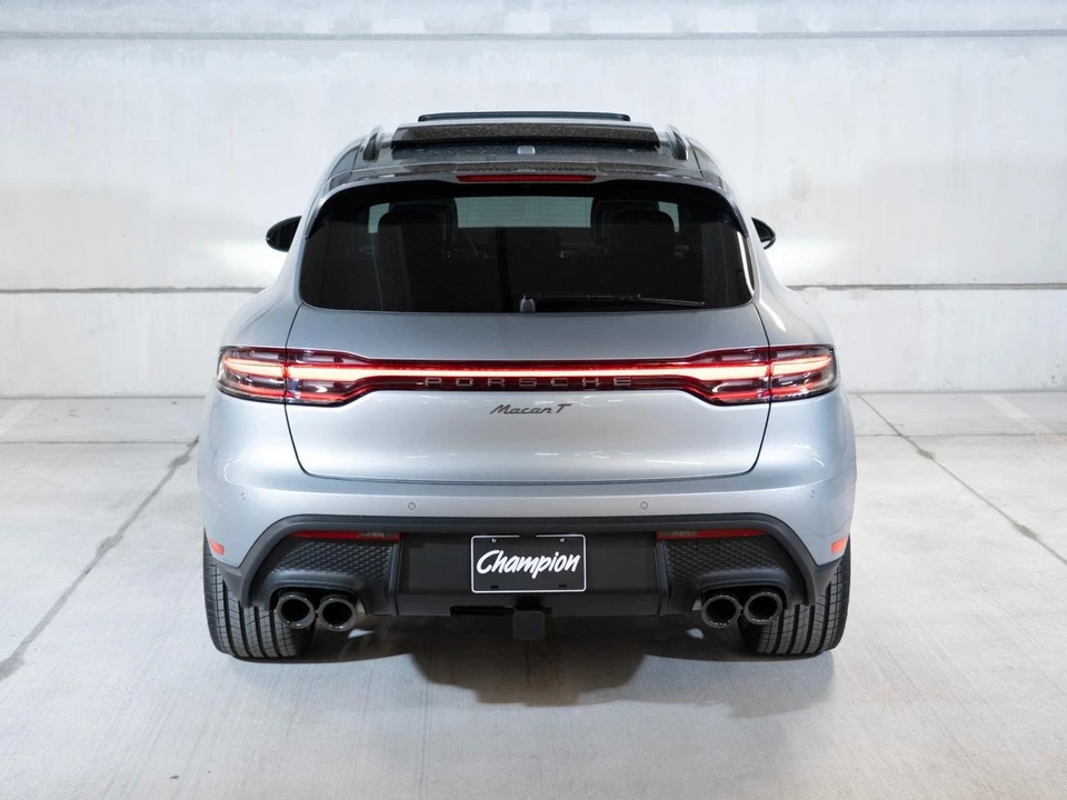 2026 Porsche Macan T - Image 10 of 29