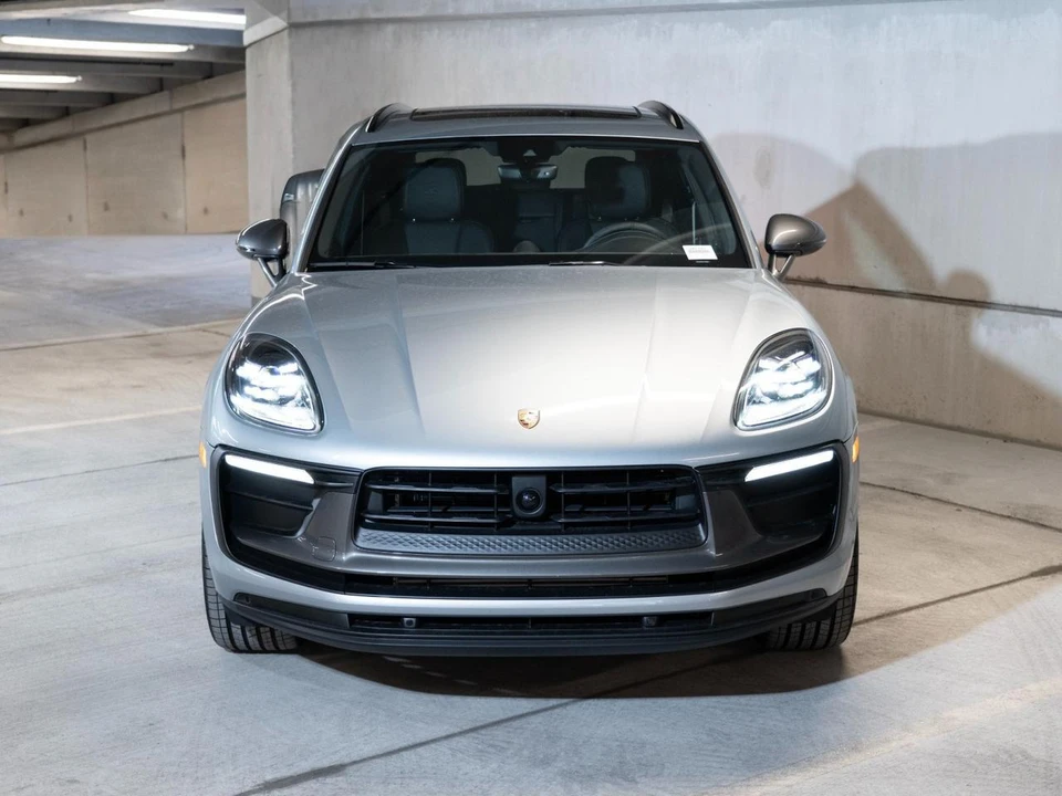 2026 Porsche Macan T - Image 6 of 29