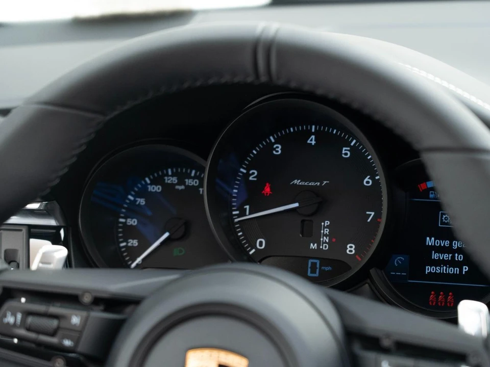 2026 Porsche Macan T - Image 31 of 31