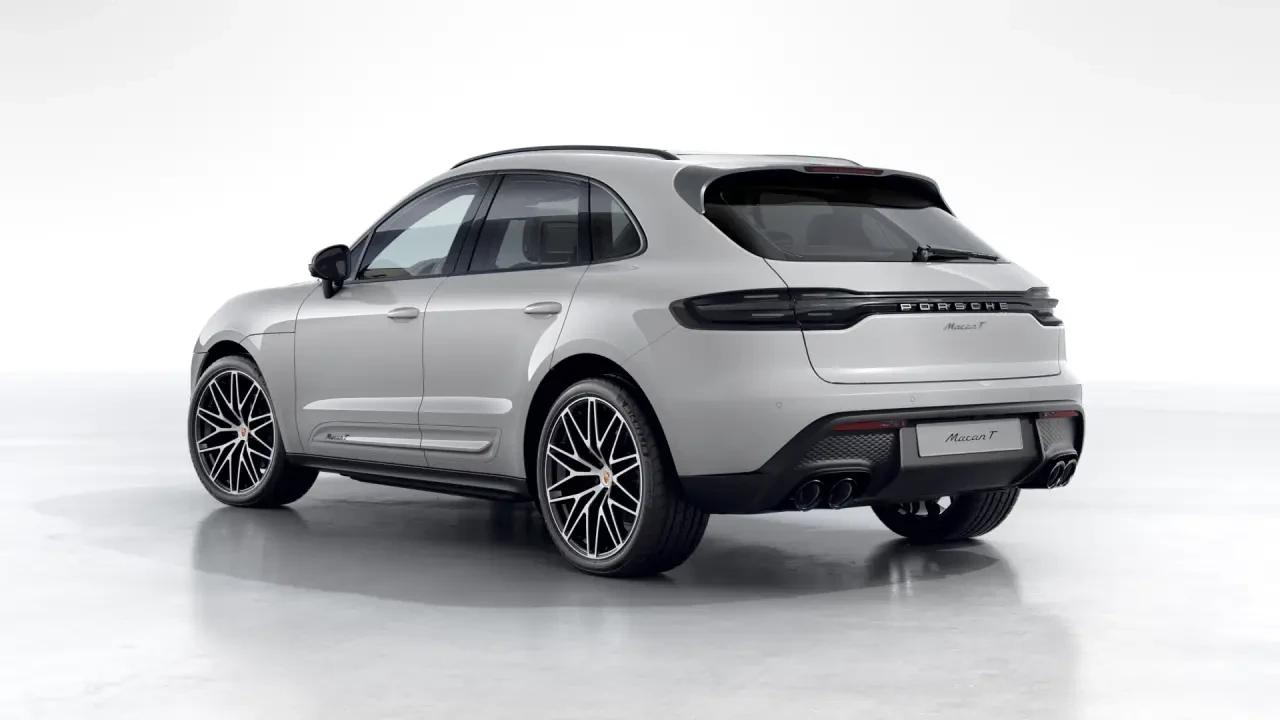2026 Porsche Macan T - Image 24 of 30