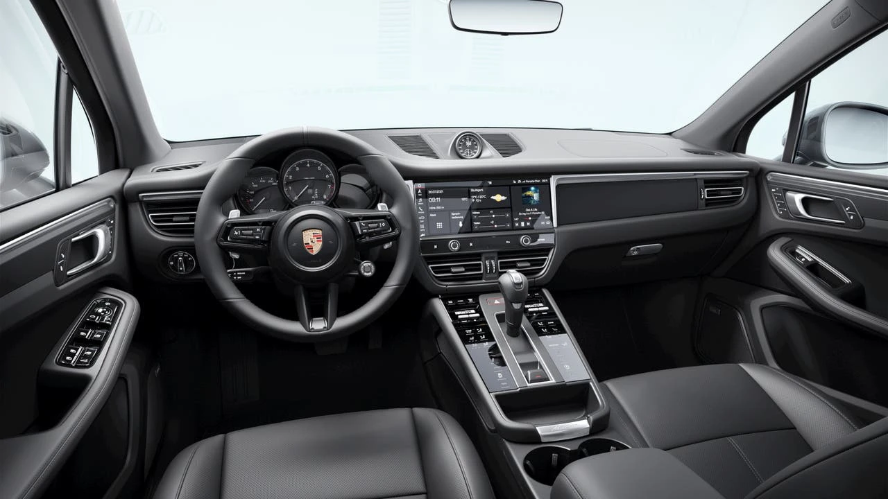2026 Porsche Macan T - Image 9 of 10