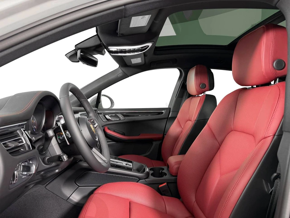 2026 Porsche Macan T - Image 4 of 5