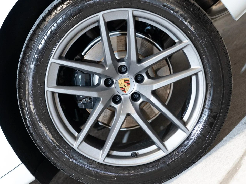2026 Porsche Macan T - Image 11 of 29