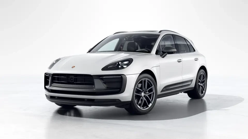 2026 Porsche Macan T - Image 7 of 31