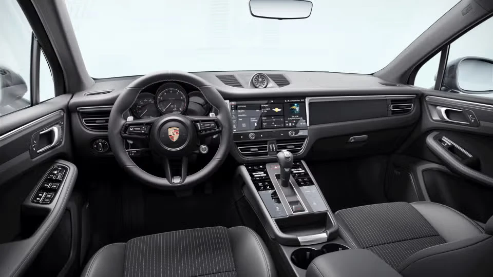 2026 Porsche Macan T - Image 27 of 31