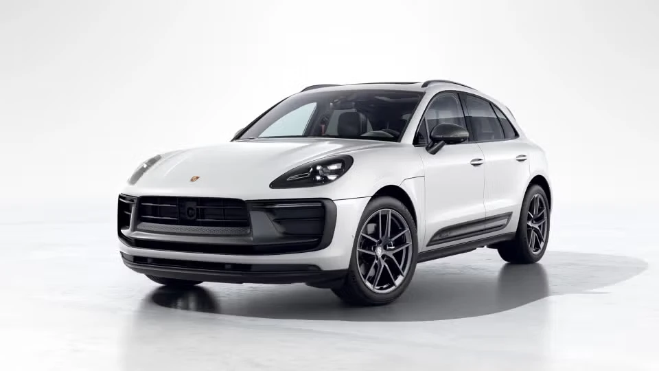 2026 Porsche Macan T - Image 3 of 31
