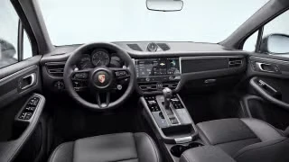 2026 Porsche Macan T - Image 25 of 30