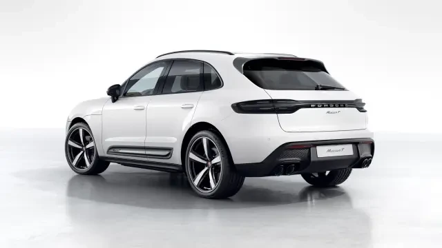 2026 Porsche Macan T - Image 22 of 31