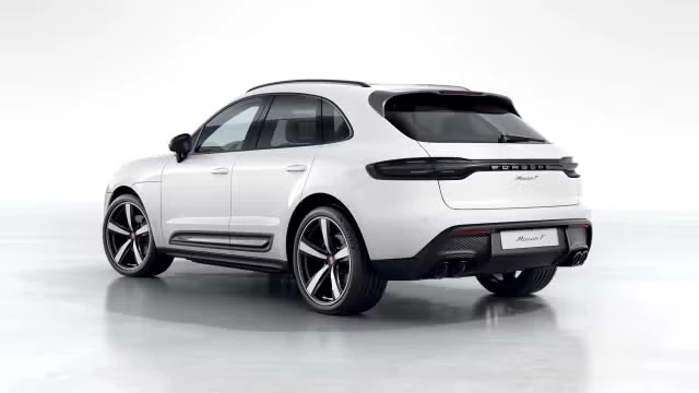 2026 Porsche Macan T - Image 18 of 31