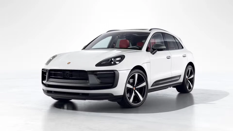 2026 Porsche Macan T - Image 3 of 31