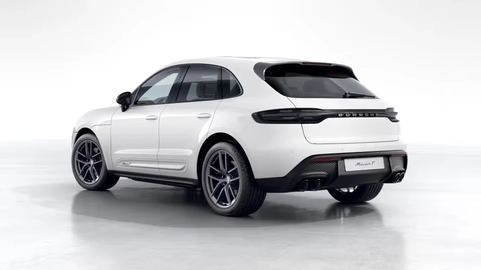 2026 Porsche Macan T - Image 19 of 31