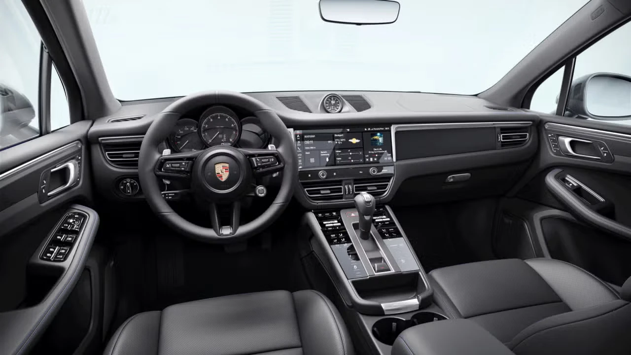 2026 Porsche Macan T - Image 28 of 31
