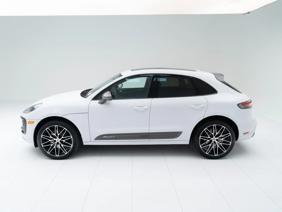 2026 Porsche Macan T - Image 2 of 31
