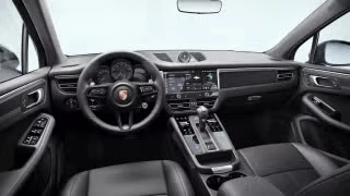 2026 Porsche Macan T - Image 25 of 31