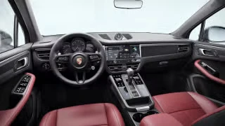 2026 Porsche Macan T - Image 25 of 31