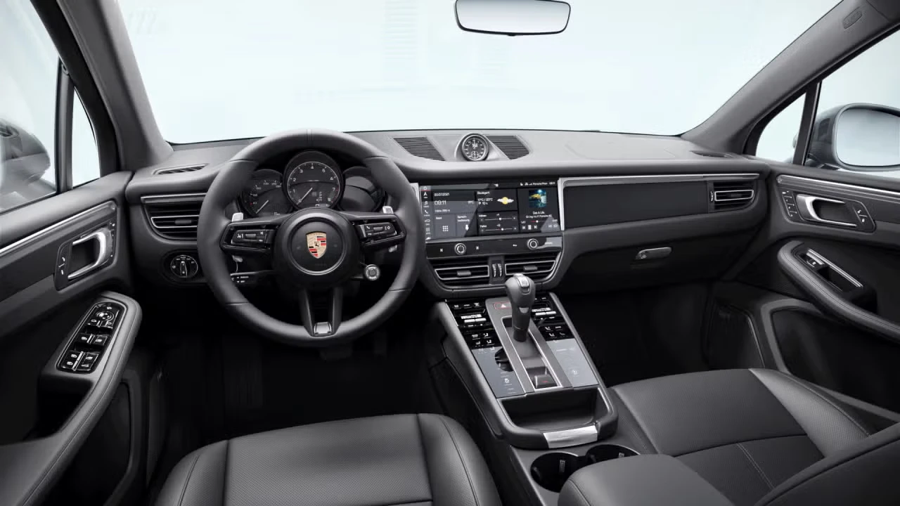2026 Porsche Macan T - Image 28 of 31