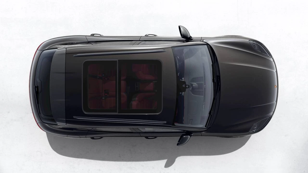 2026 Porsche Macan T - Image 5 of 10