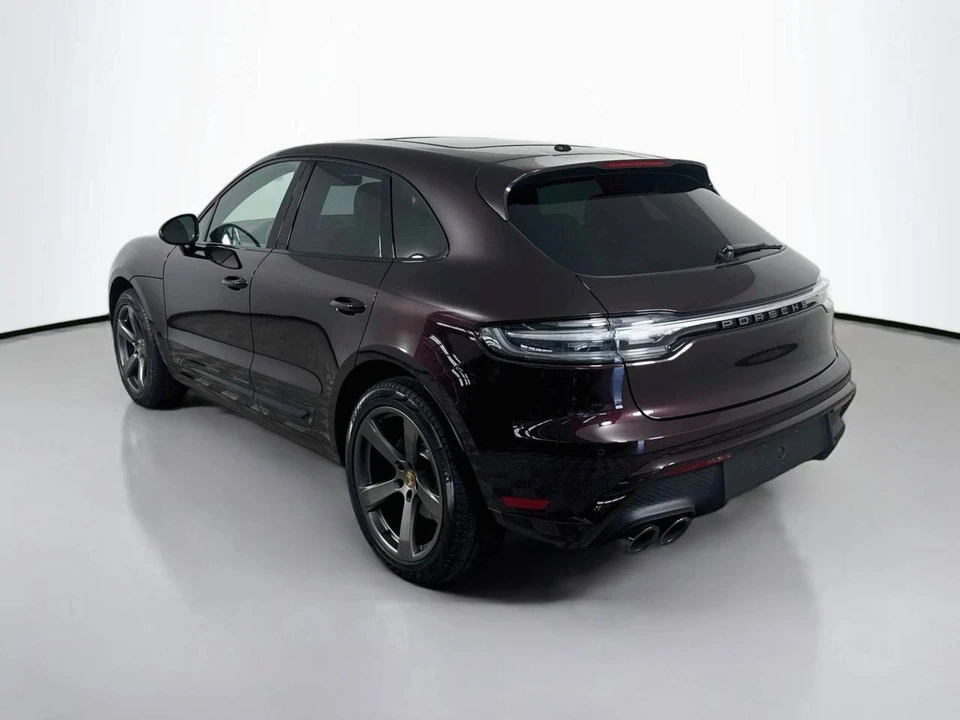 2026 Porsche Macan T - Image 3 of 5