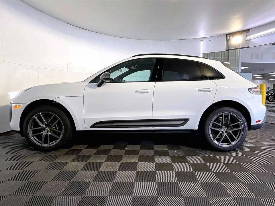 2026 Porsche Macan T - Image 2 of 5