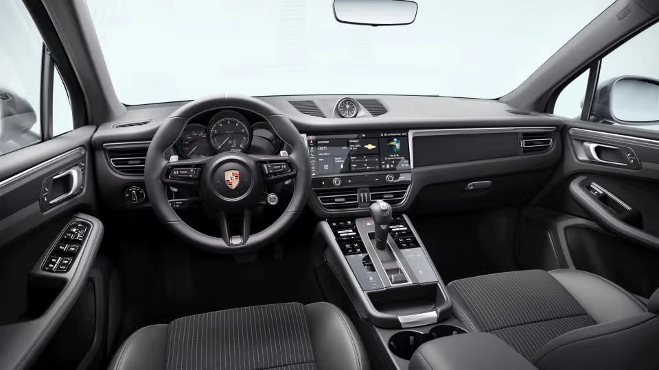 2026 Porsche Macan T - Image 27 of 31