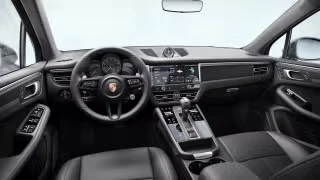 2026 Porsche Macan T - Image 25 of 31