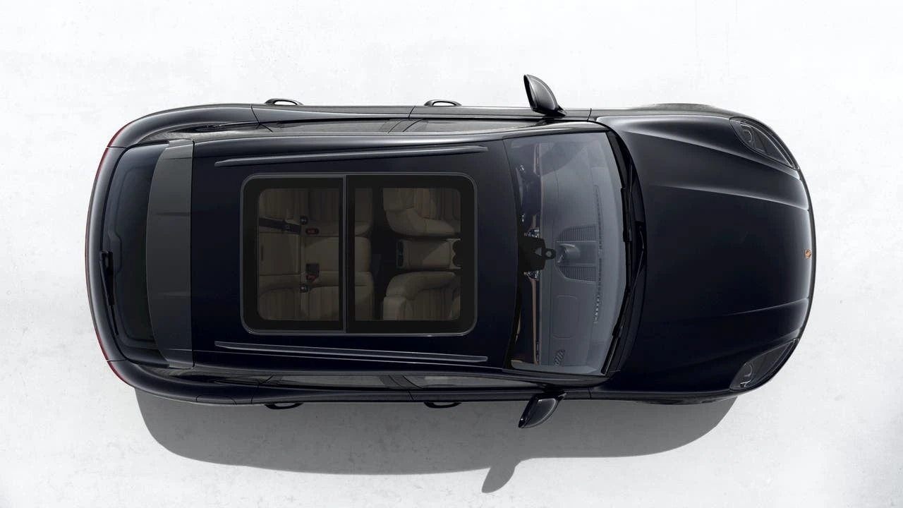 2026 Porsche Macan T - Image 5 of 10