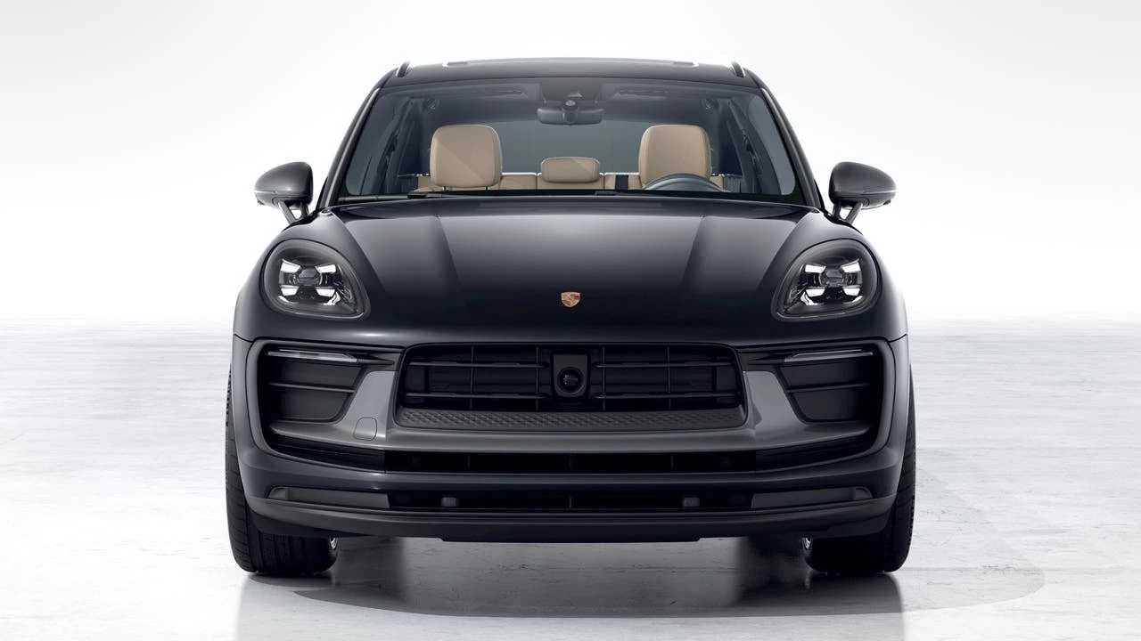 2026 Porsche Macan T - Image 8 of 10
