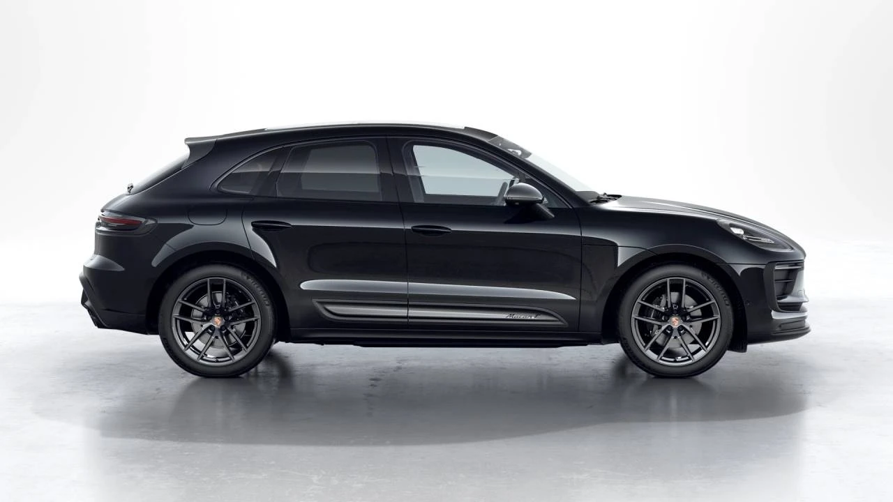 2026 Porsche Macan T - Image 6 of 10