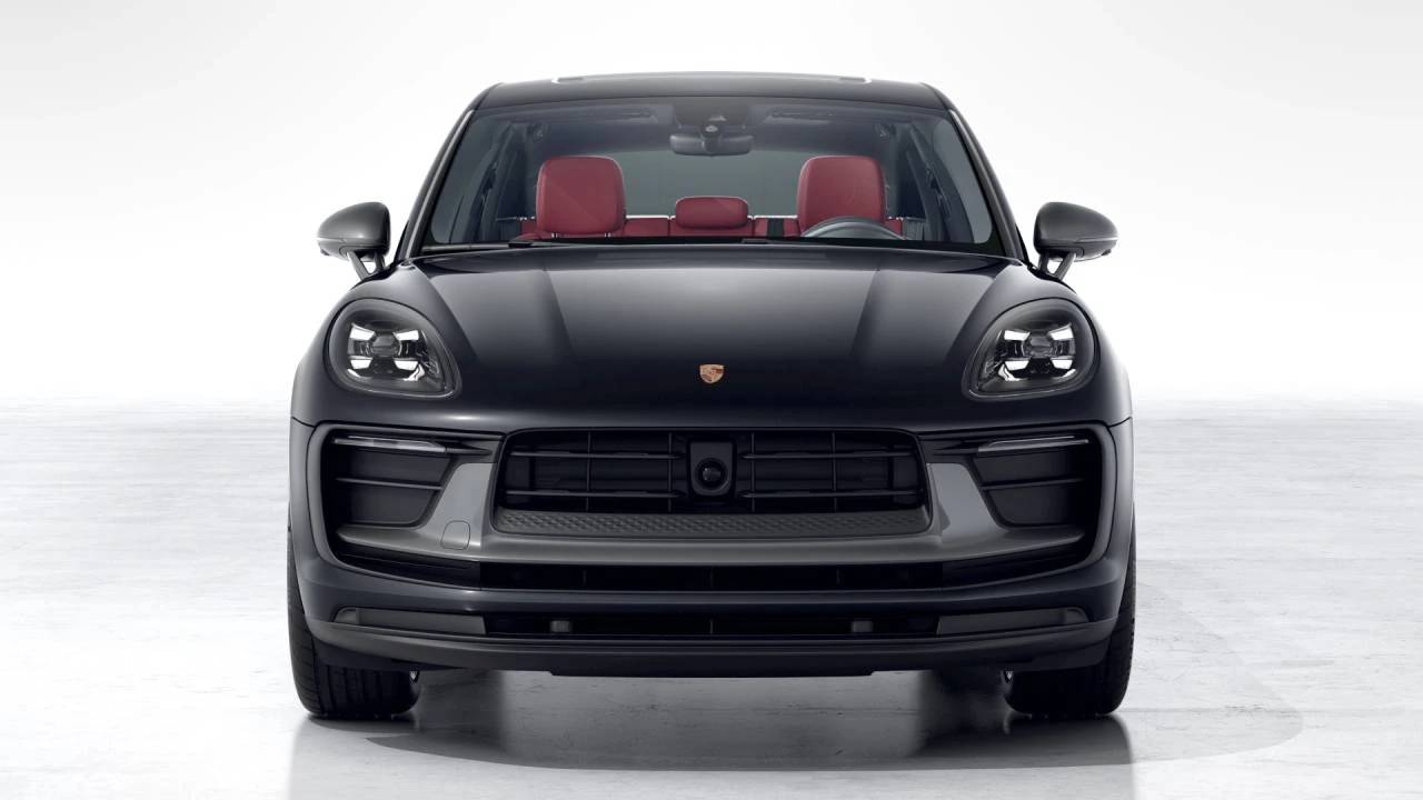2026 Porsche Macan T - Image 8 of 10