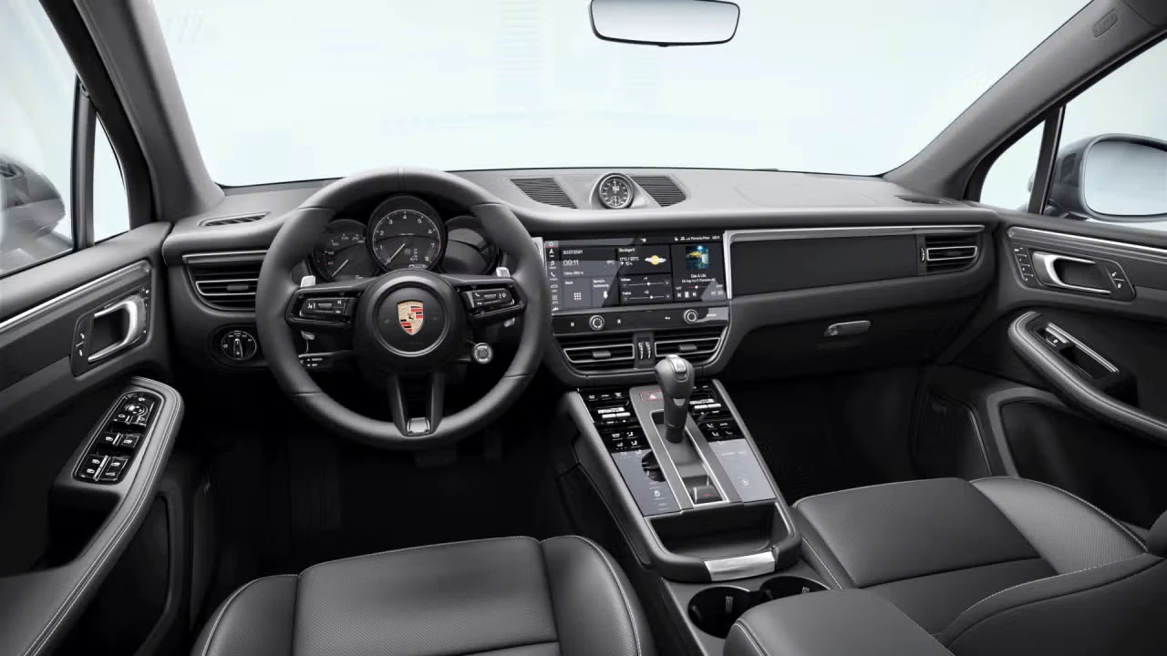 2026 Porsche Macan T - Image 28 of 31