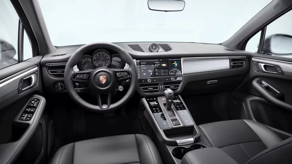 2026 Porsche Macan T - Image 27 of 31