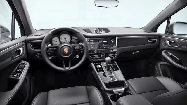 2026 Porsche Macan T - Image 26 of 31