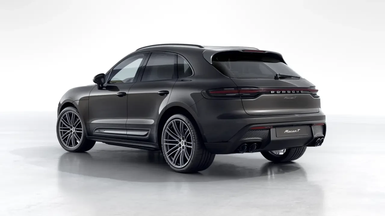 2026 Porsche Macan T - Image 24 of 31