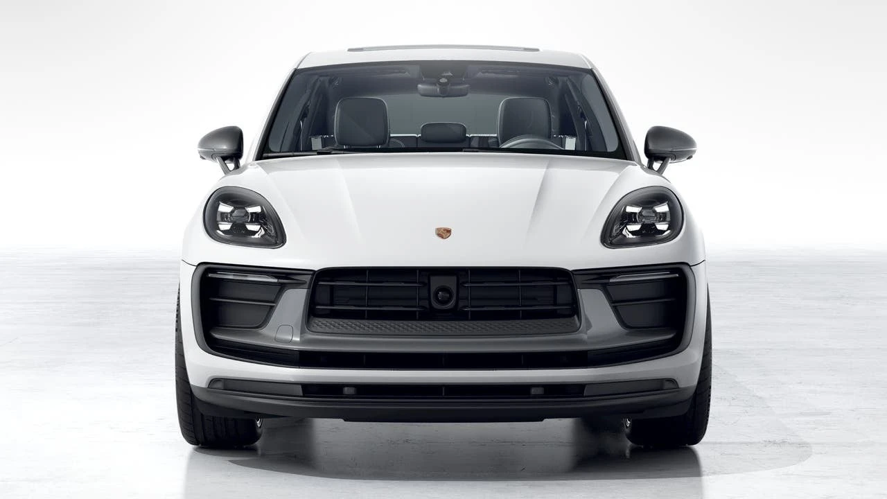 2026 Porsche Macan T - Image 8 of 10