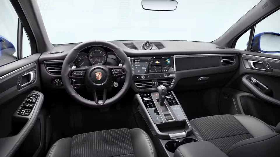 2026 Porsche Macan T - Image 27 of 31