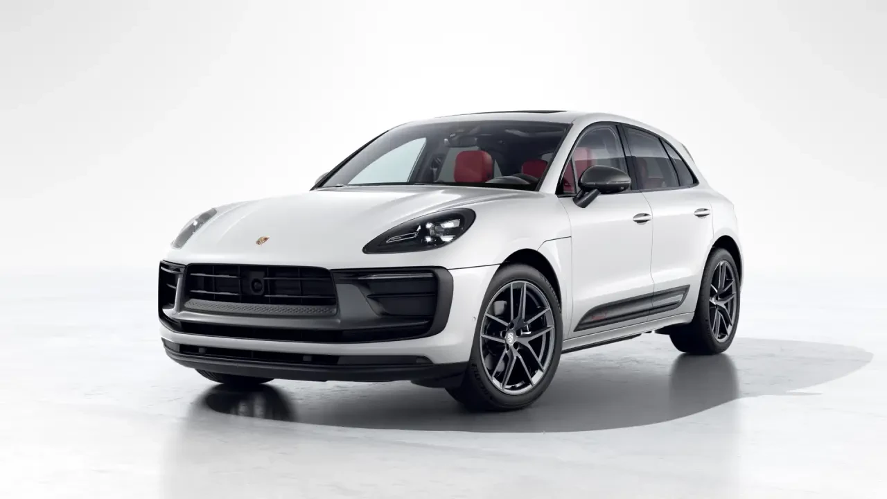 2026 Porsche Macan - Image 8 of 31